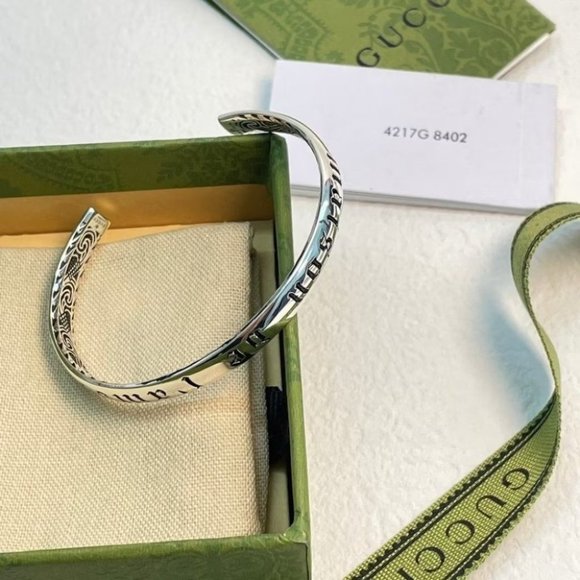 WOMEN FASHION BRACELET (GC)